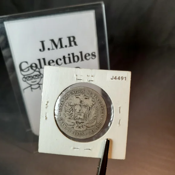 Circulated 1935 VENEZUELA 5 BOLIVARES .900 Silver Crown CoinY#24.2